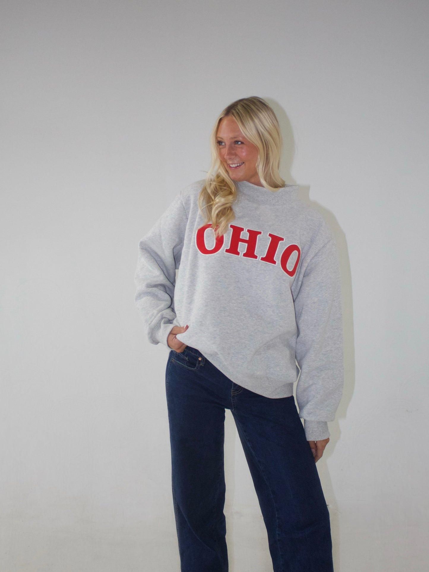 Core Mockneck - Heather Grey and Red
